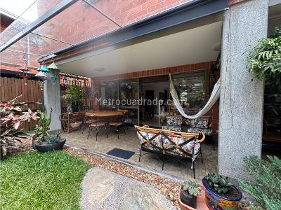Casa de 3 alcobas en venta en La Sebastiana, Envigado, 251 m² · foto 17 de 18