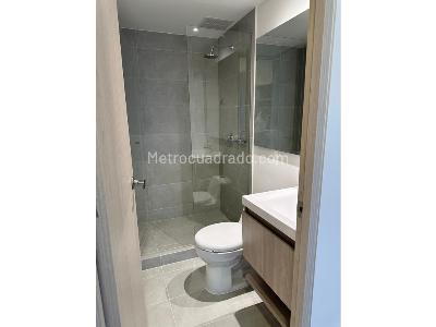Apartamento de 3 alcobas en venta en Zona 1, Envigado, 80 m² · foto 3 de 18