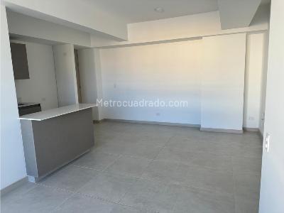 Apartamento de 3 alcobas en venta en Zona 1, Envigado, 80 m² · foto 4 de 18