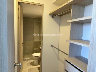 Apartamento de 3 alcobas en venta en Zona 1, Envigado, 80 m² · foto 10 de 18