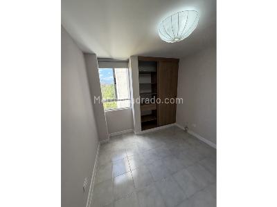 Apartamento de 2 alcobas en venta en Calasanz Parte Plana, Medellín, 57 m² · foto 3 de 12