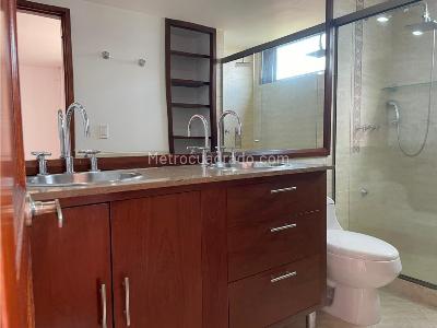 Apartamento de 3 alcobas en venta en La Calera, Medellín, 171 m² · foto 6 de 20