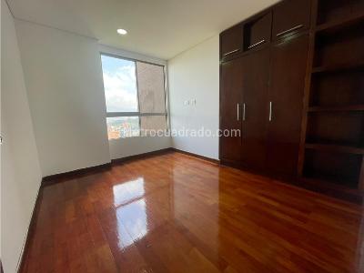 Apartamento de 3 alcobas en venta en La Calera, Medellín, 171 m² · foto 16 de 20