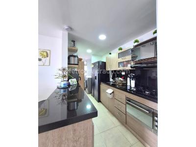 Apartamento de 3 alcobas en venta en Altos De Misael, Envigado, 67 m² · foto 6 de 13