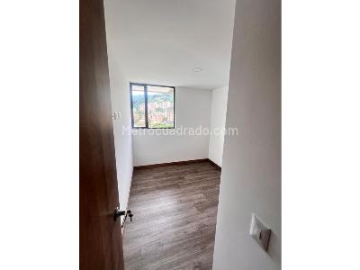 Apartamento de 3 alcobas en venta en Envigado, Envigado, 86 m² · foto 10 de 17