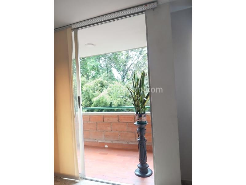 Piso – Medellín, La Candelaria - Vista 3