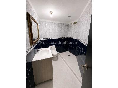 Apartamento de 2 alcobas en venta en Las Cabañitas, Bello, 128 m² · foto 17 de 18