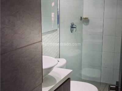 Apartamento de 3 alcobas en venta en Loma De Las Brujas, Envigado, 92 m² · foto 11 de 20
