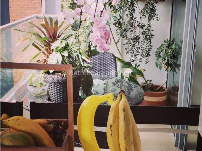 Apartamento de 3 alcobas en venta en Loma De Las Brujas, Envigado, 92 m² · foto 18 de 20