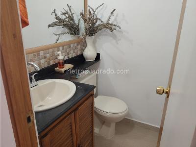 Casa de 4 alcobas en venta en El Dorado, Envigado, 134 m² · foto 11 de 20