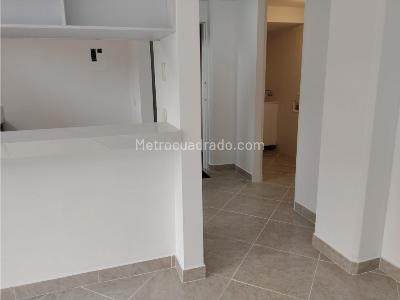 Apartaestudio en venta en El Poblado, Medellín, 48 m² · foto 2 de 20