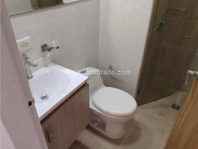 Apartaestudio en venta en El Poblado, Medellín, 48 m² · foto 17 de 20