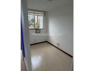 Apartamento de 3 alcobas en venta en Transversal Inferior, Medellín, 74 m² · foto 4 de 14