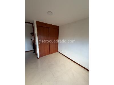 Apartamento de 3 alcobas en venta en Transversal Inferior, Medellín, 74 m² · foto 7 de 14