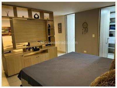 Apartaestudio en venta en Loma De Los Bernal, Medellín, 57 m² · foto 6 de 16