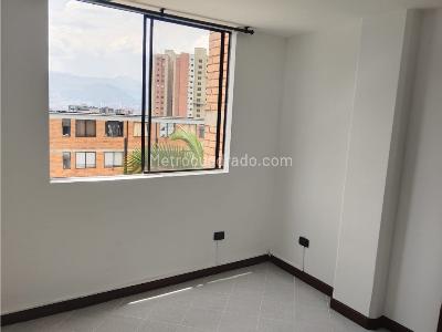 Apartamento de 3 alcobas en venta en El Poblado, Medellín, 78 m² · foto 16 de 20
