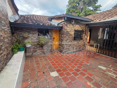 Casa de 5 alcobas en venta en San Antonio De Prado, Medellín, 360 m² · foto 12 de 13