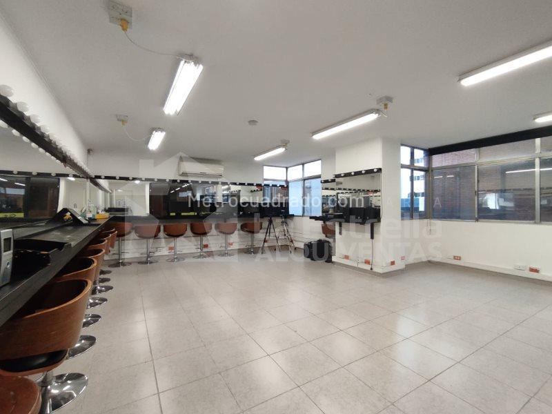 Local Comercial en Arriendo, La Candelaria, Medellín - Vista 3