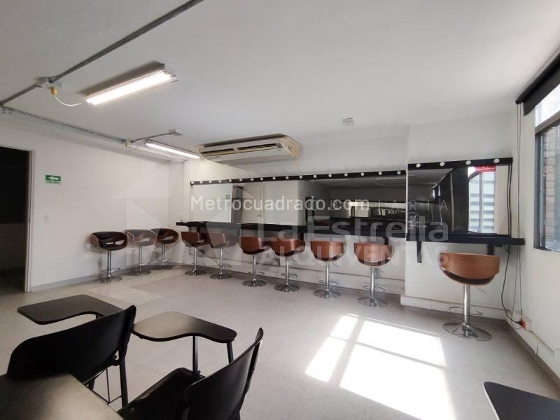 Local Comercial en Arriendo, La Candelaria, Medellín - Más