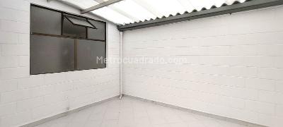 Apartamento de 5 alcobas en arriendo en La America, Medellín, 98 m² · foto 17 de 18