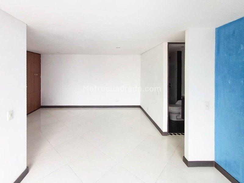 2BR Apartment in Polaris, La Estrella – 19th Floor - 2