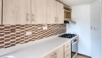 Apartamento en arriendo en La Castellana, Medellín · foto 4 de 17