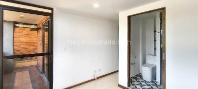 Apartamento en arriendo en La Castellana, Medellín · foto 10 de 17