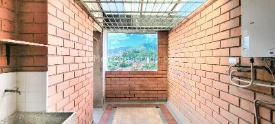 Apartamento en arriendo en La Castellana, Medellín · foto 15 de 17