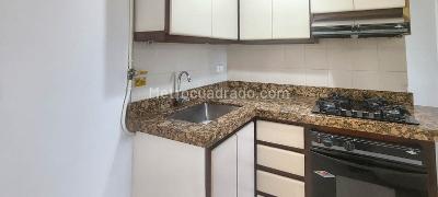 Apartamento de 3 alcobas en arriendo en Cuarta Brigada, Medellín, 107 m² · foto 5 de 14