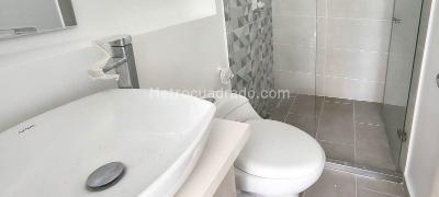 Apartamento de 2 alcobas en arriendo en Laureles, Medellín, 85 m² · foto 4 de 8