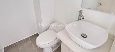 Apartamento de 2 alcobas en arriendo en Laureles, Medellín, 85 m² · foto 5 de 8