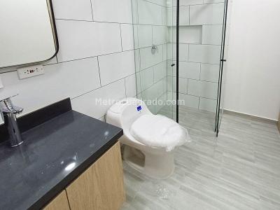 Apartaestudio en arriendo en La Floresta, Medellín, 43 m² · foto 8 de 10