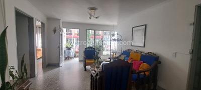 Casa en venta en Viviendas Del Sur, Itagüí · foto 2 de 15