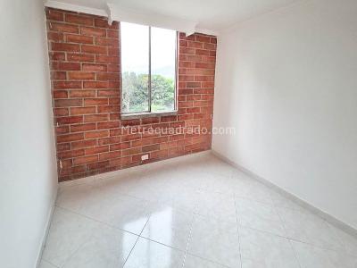 Apartamento de 2 alcobas en arriendo en Villa Carlota, Medellín, 60 m² · foto 4 de 12