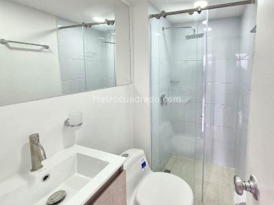 Apartamento de 2 alcobas en arriendo en Villa Carlota, Medellín, 60 m² · foto 9 de 12