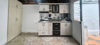 Casa de 2 alcobas en arriendo en San Miguel, Medellín, 90 m² · foto 4 de 11