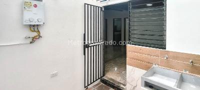 Casa de 2 alcobas en arriendo en San Miguel, Medellín, 90 m² · foto 10 de 11