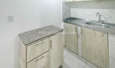 Apartamento de 2 alcobas en arriendo en La Floresta, Medellín, 33 m² · foto 3 de 8