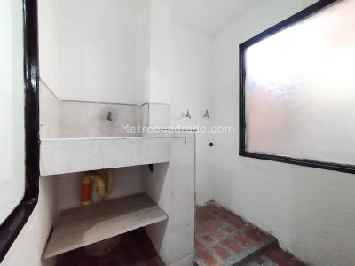 Apartamento de 2 alcobas en arriendo en Cabecera San Antonio De Prado, Medellín, 52 m² · foto 13 de 14