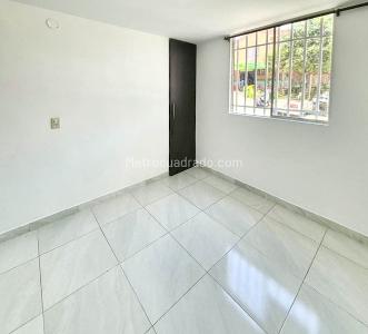 Apartamento de 2 alcobas en arriendo en Bariloche, Itagüí, 54 m² · foto 2 de 12