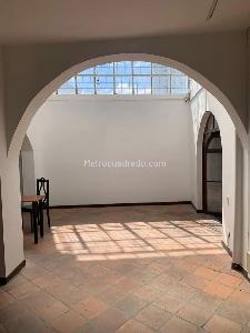 Casa de 4 alcobas en venta en Bosque Izquierdo, Bogotá, 423 m² · foto 17 de 20