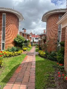 Casa de 3 alcobas en venta en Cedritos Contador, Bogotá, 125 m² · foto 2 de 20