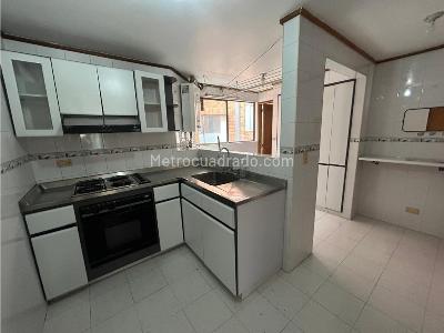Apartamento en venta en Santa Barbara, Bogotá · foto 10 de 20