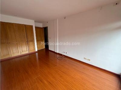Apartamento en venta en Santa Barbara, Bogotá · foto 8 de 20