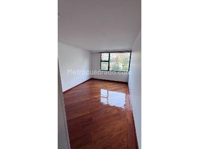 Apartamento en venta en El Refugio, Bogotá · foto 4 de 11