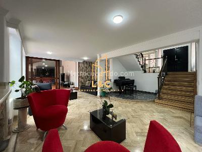 Casa de 4 alcobas en venta en Loma Benedictinos, Envigado, 625 m² · foto 4 de 20