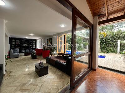 Casa de 4 alcobas en venta en Loma Benedictinos, Envigado, 625 m² · foto 14 de 20