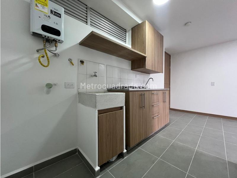Cozy 2BR Apartment with Panoramic Views in La Estrella - 3