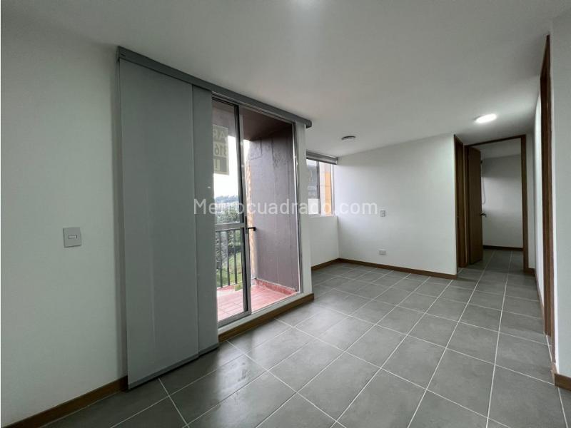 Cozy 2BR Apartment with Panoramic Views in La Estrella - 4