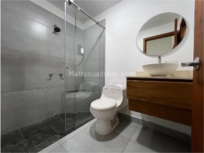 Casa de 3 alcobas en arriendo en Envigado, Medellín, 400 m² · foto 14 de 18
